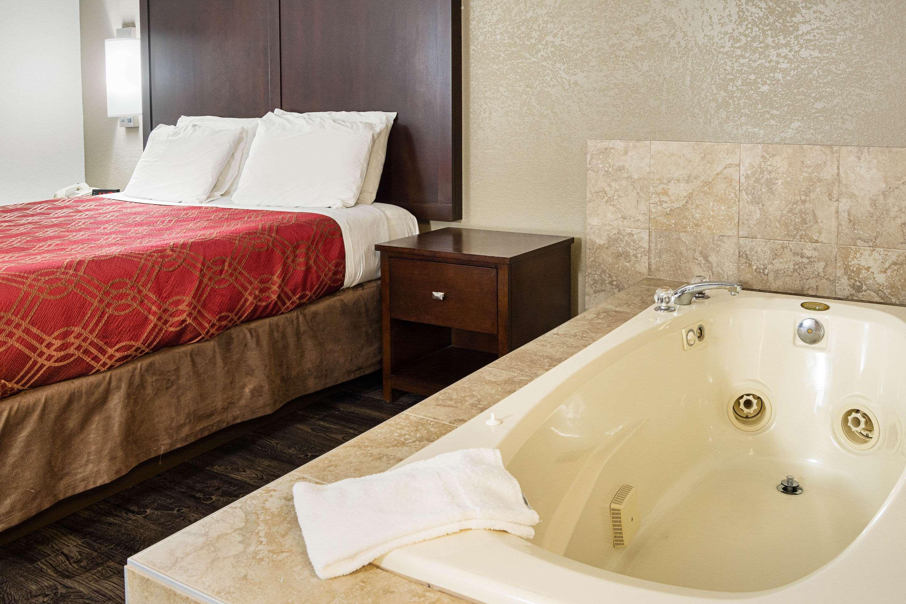 Econo Lodge Southeast Milwaukie/Portland Экстерьер фото