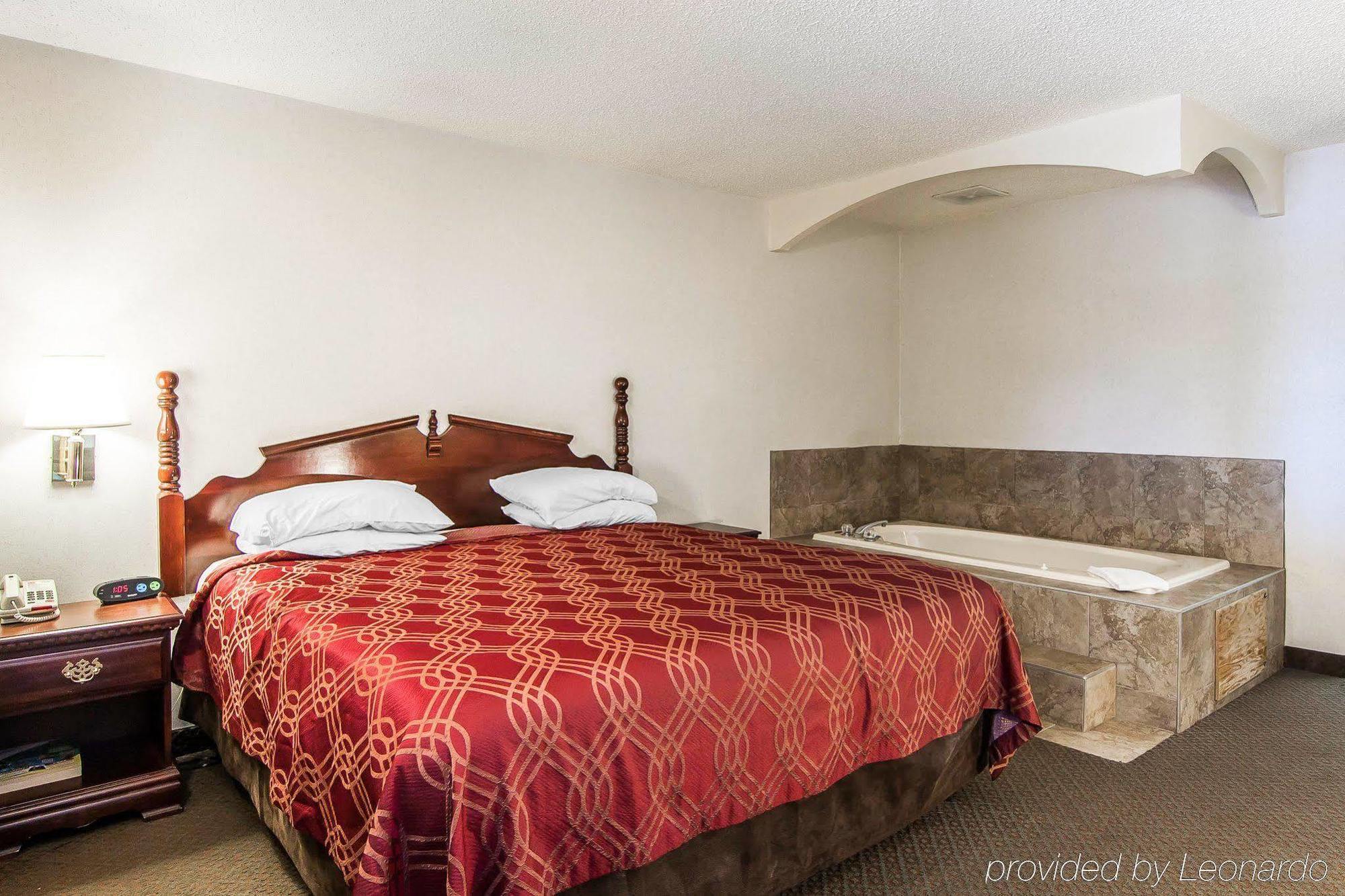Econo Lodge Southeast Milwaukie/Portland Экстерьер фото