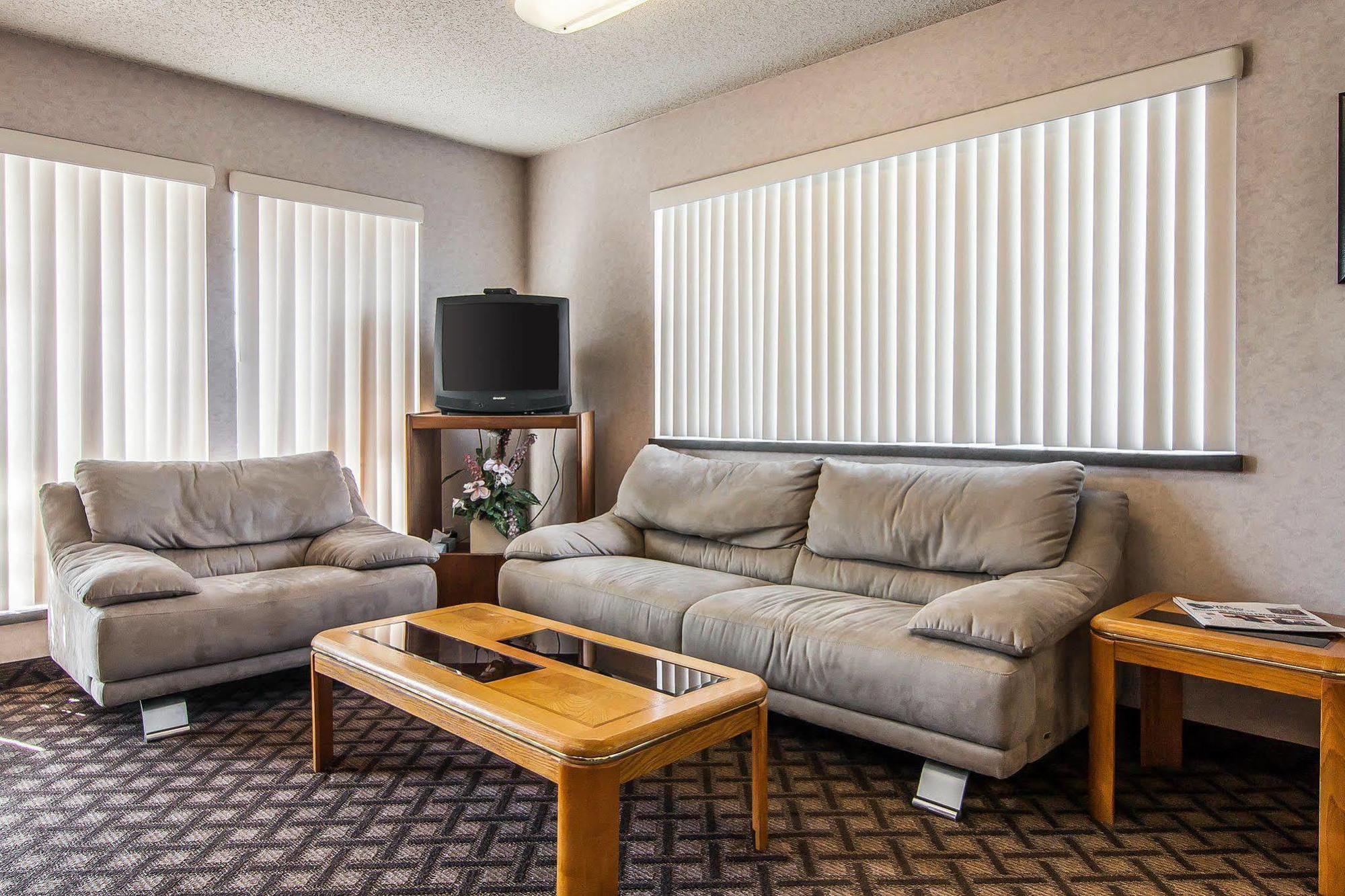 Econo Lodge Southeast Milwaukie/Portland Экстерьер фото